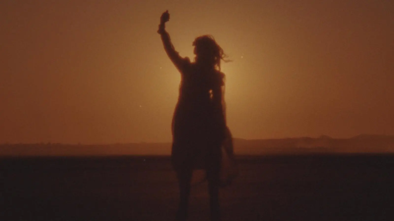 Draumr, Somewhere Stellar, music video still